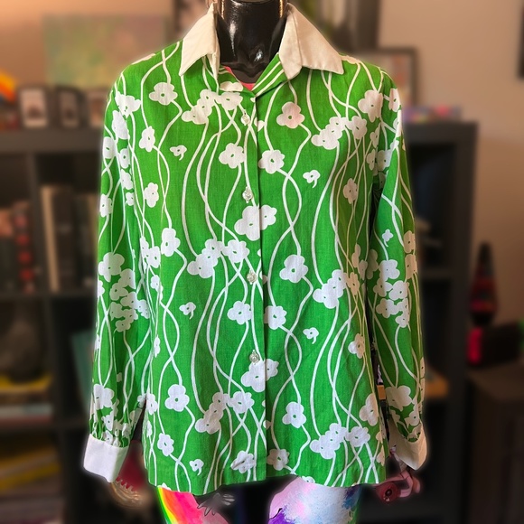 Catherine Carr Tops - VINTAGE Catherine Carr green floral 1970’s long sleeve button up RARE FIND